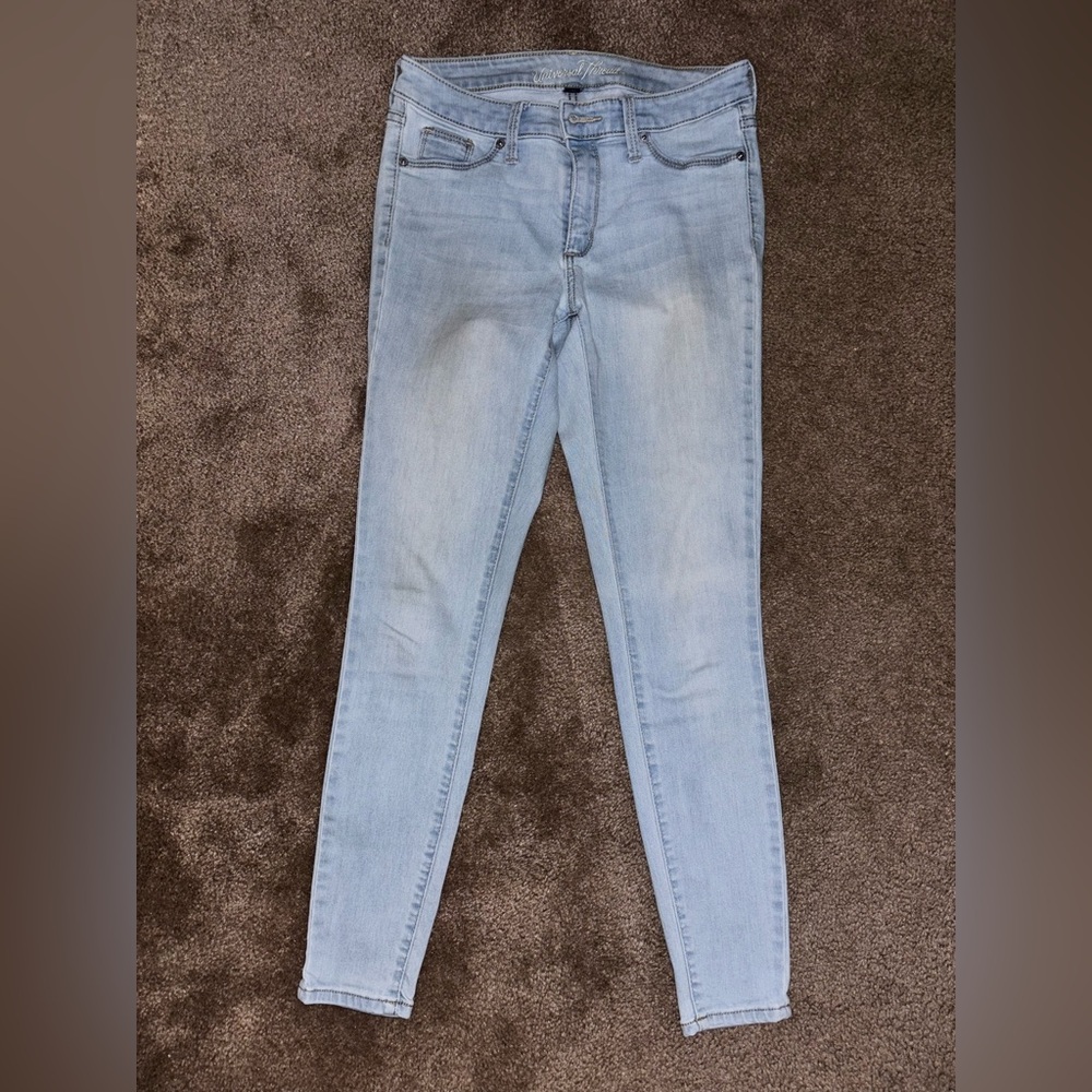 Universal Thread Women's Light Blue Skinny Jeans